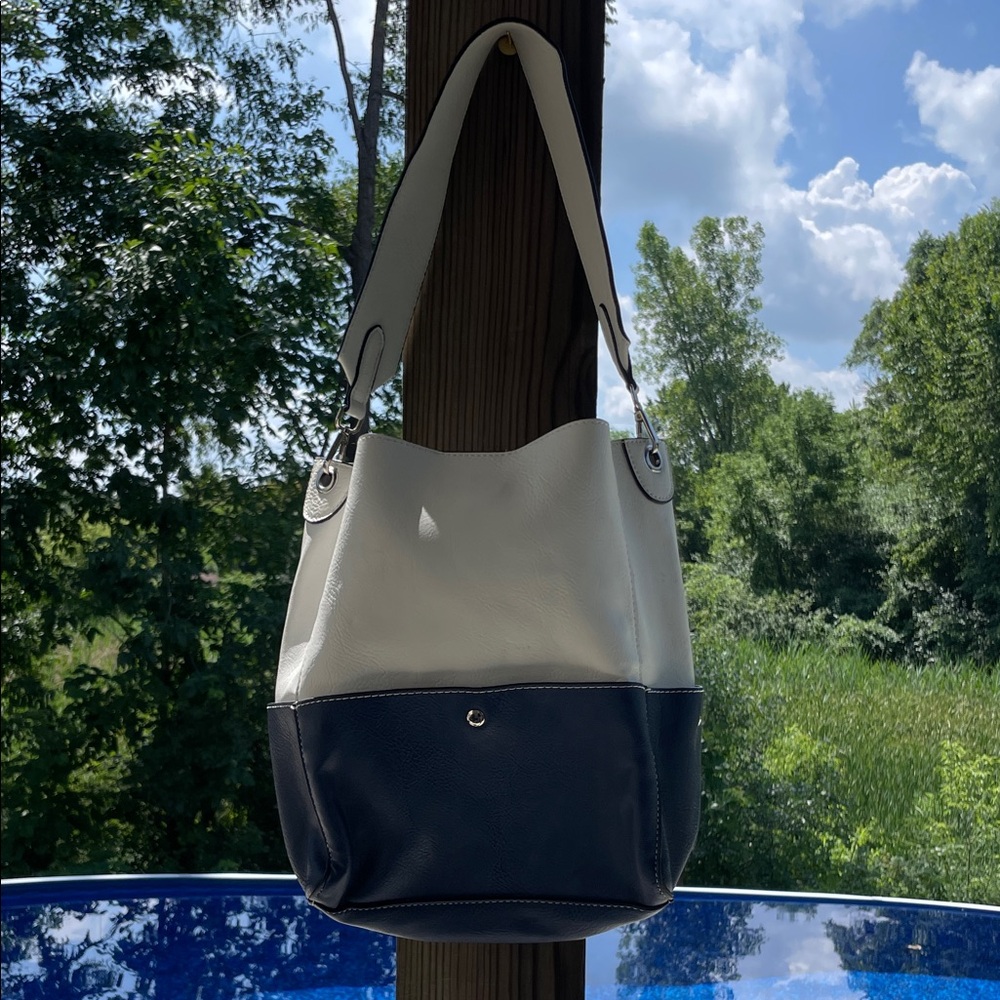 Chic Navy and White Leather Shoulder Bag
